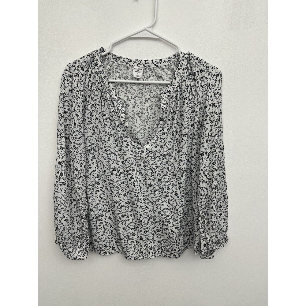 MelRose And Market Women’s Top Blouse Size XS Floral V Neck Long Sleeve Pullover